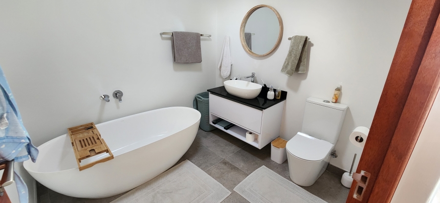 3 Bedroom Property for Sale in Dana Bay Western Cape